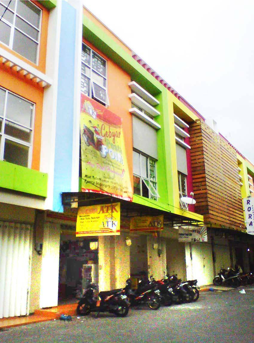 Aneka Stationary (twitter.com/KabarMLG)