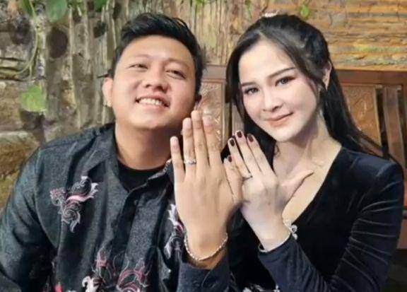 Tiktok @dennycaknan