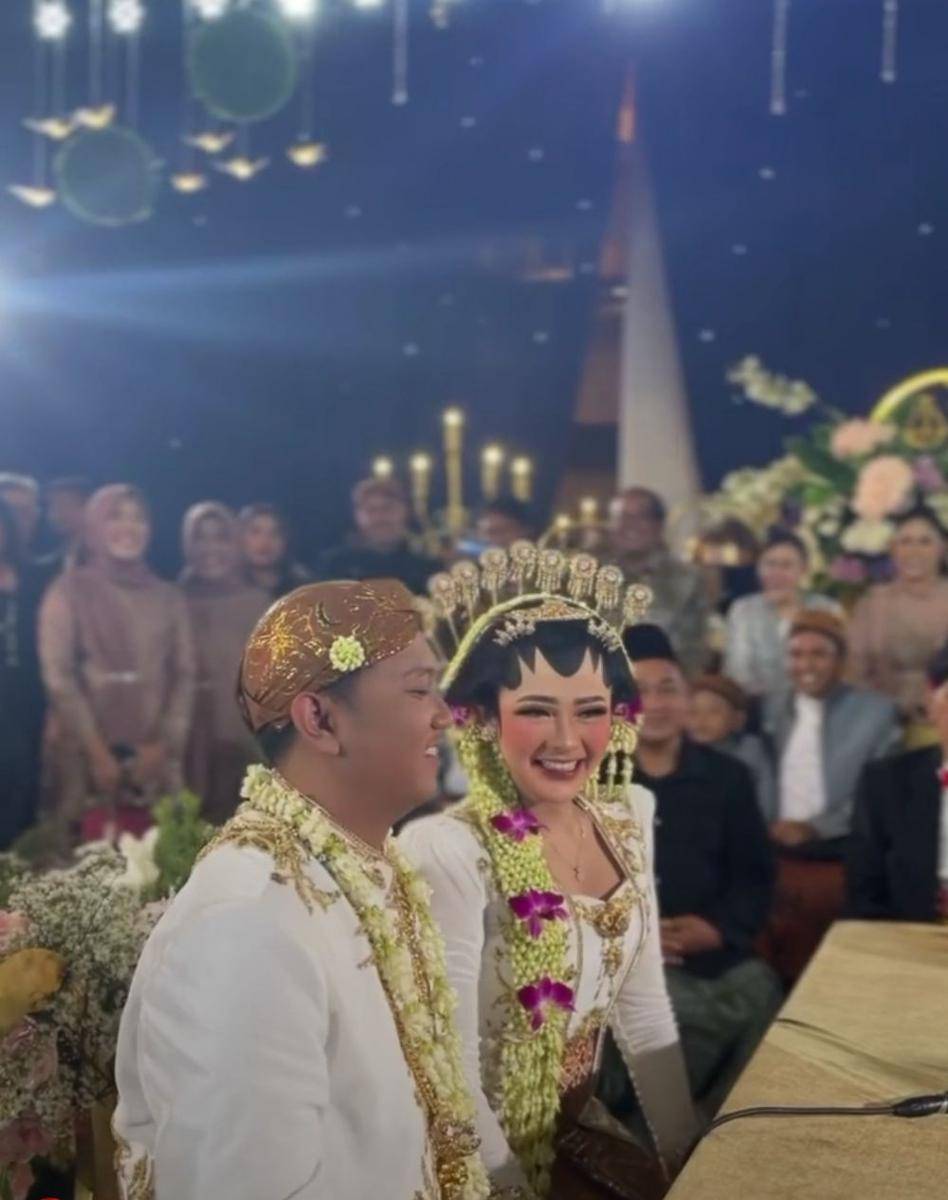 Busana dan makeup Bella Bonita (instagram.com/kambing_guling_ajiib)