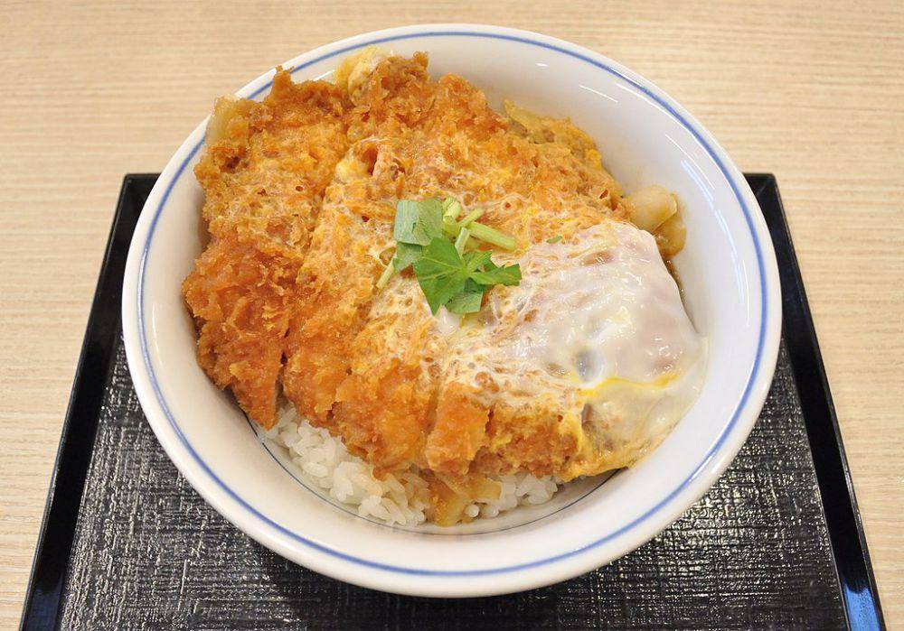 ilustrasi katsudon (commons.wikimedia.org/Ocdp)