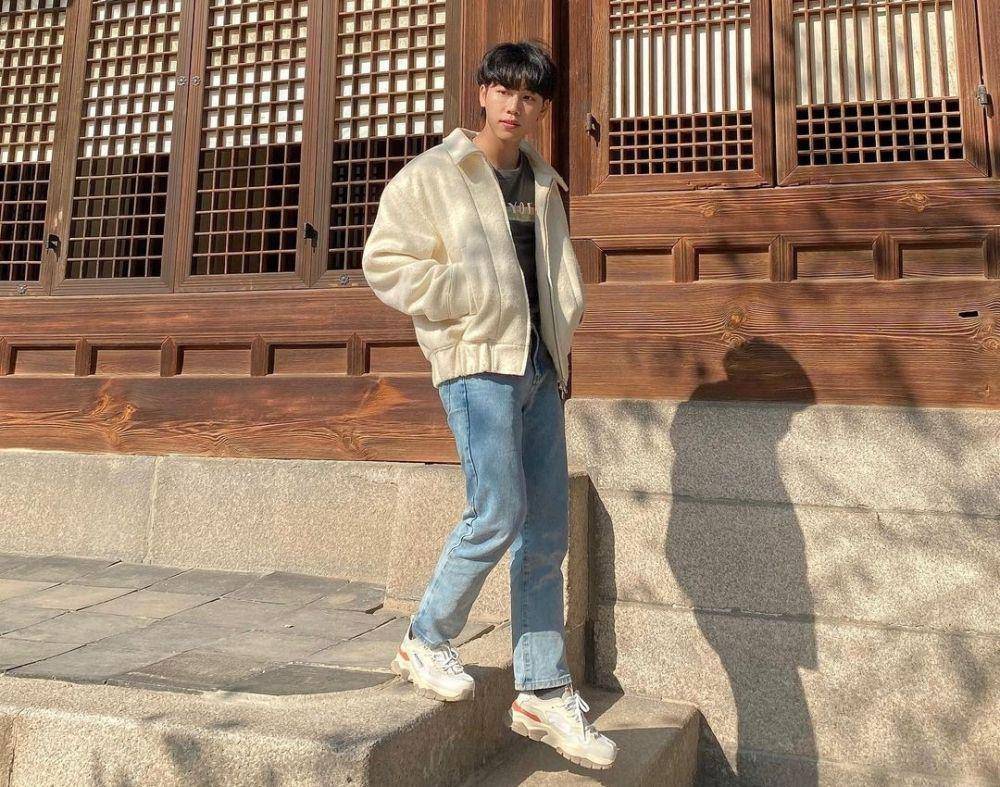 street style outfit War Wanarat (instagram.com/warwanarat)