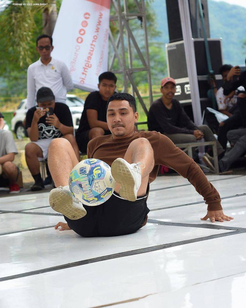 Aksi freestyler Sumut Ilham Fazrir Harahap di ajang Fornas Jabar 2023 (Dok.Istimewa)
