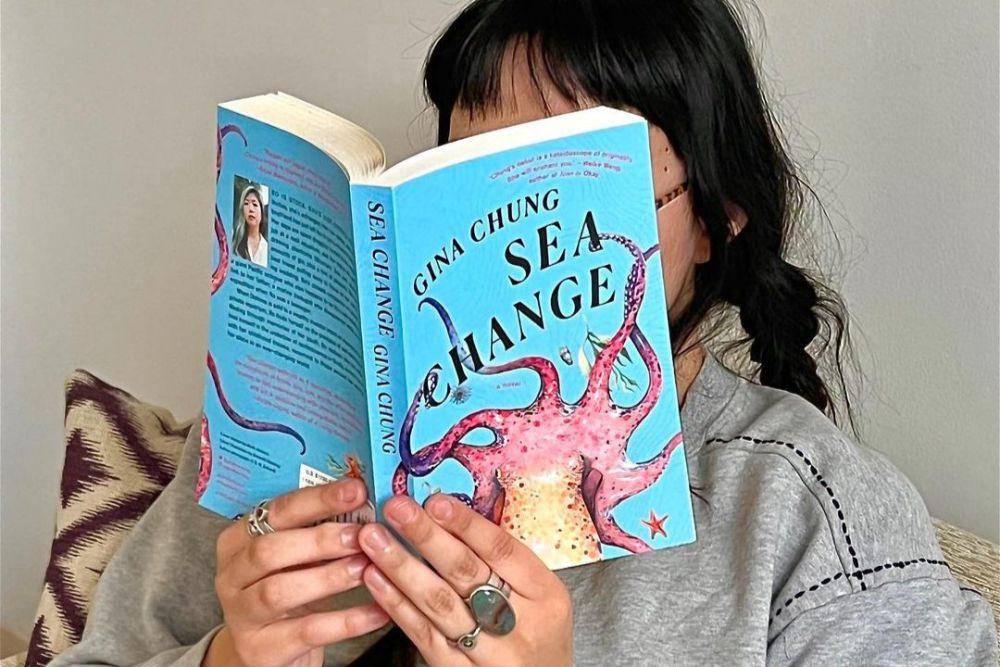 Sea Change (instagram.com/vintageanchorbooks)