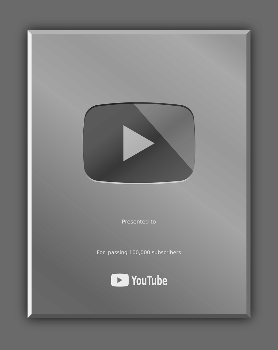 silver play button (pixabay.com/TJ Free)