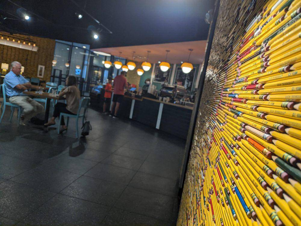potret hal unik di kedai kopi (reddit.com/user/The_Purple_Salmon)