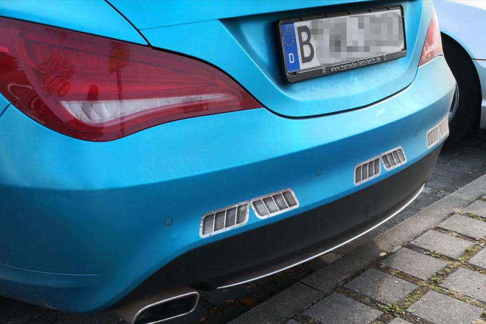 potret stiker mobil aneh (reddit.com/user/donutdroid)