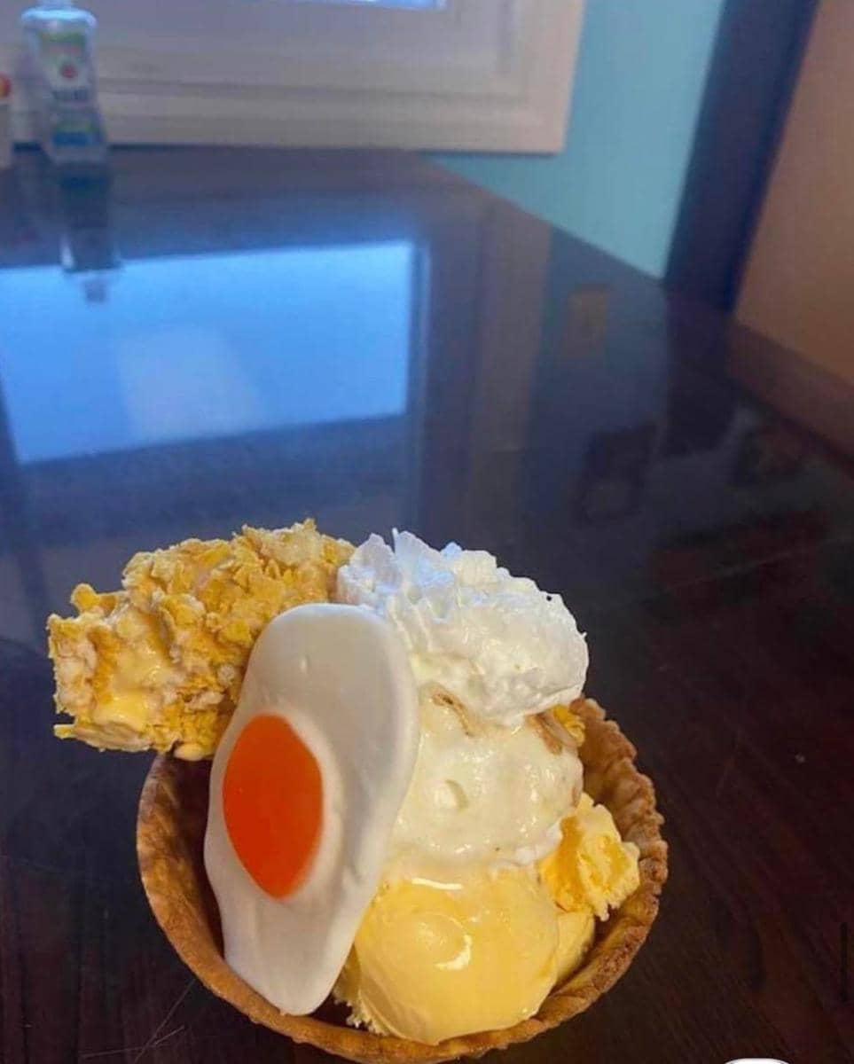 potret kombinasi aneh es krim dengan makanan lain (reddit.com/user/CurveOfTheUniverse)
