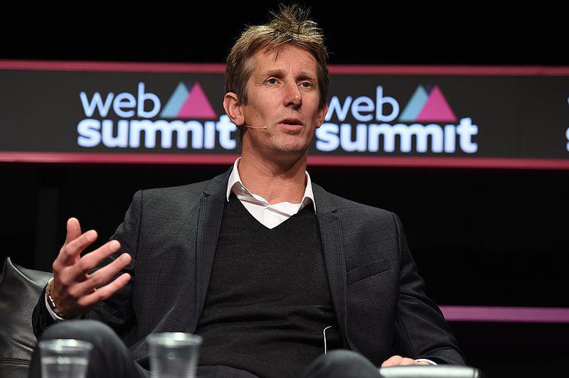 Kabar Baik! Edwin Van der Sar Lewati Masa Kritis