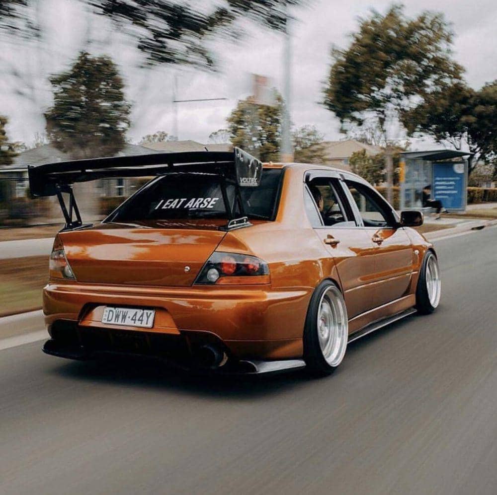 potret stiker mobil aneh (reddit.com/user/Ben_the-Human)