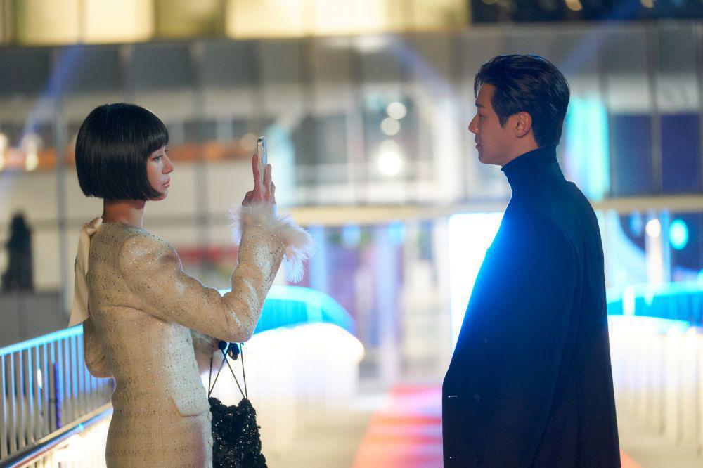 5 Alasan Romance Drakor Celebrity Bikin Penonton Melting