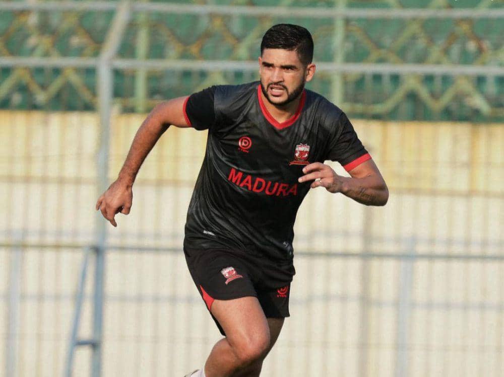 Junior Brandao (instagram.com/maduraunited.fc)
