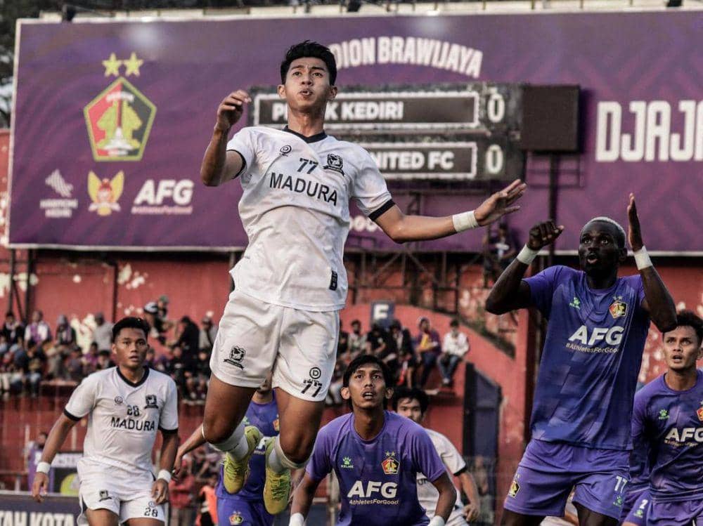 5 Fakta Derbi Jatim Madura United vs Persik Kediri