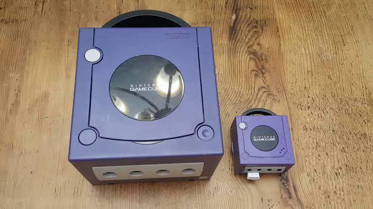 GameCube, salah satu pesaing PS2 (youtube.com/MadhouseMods)