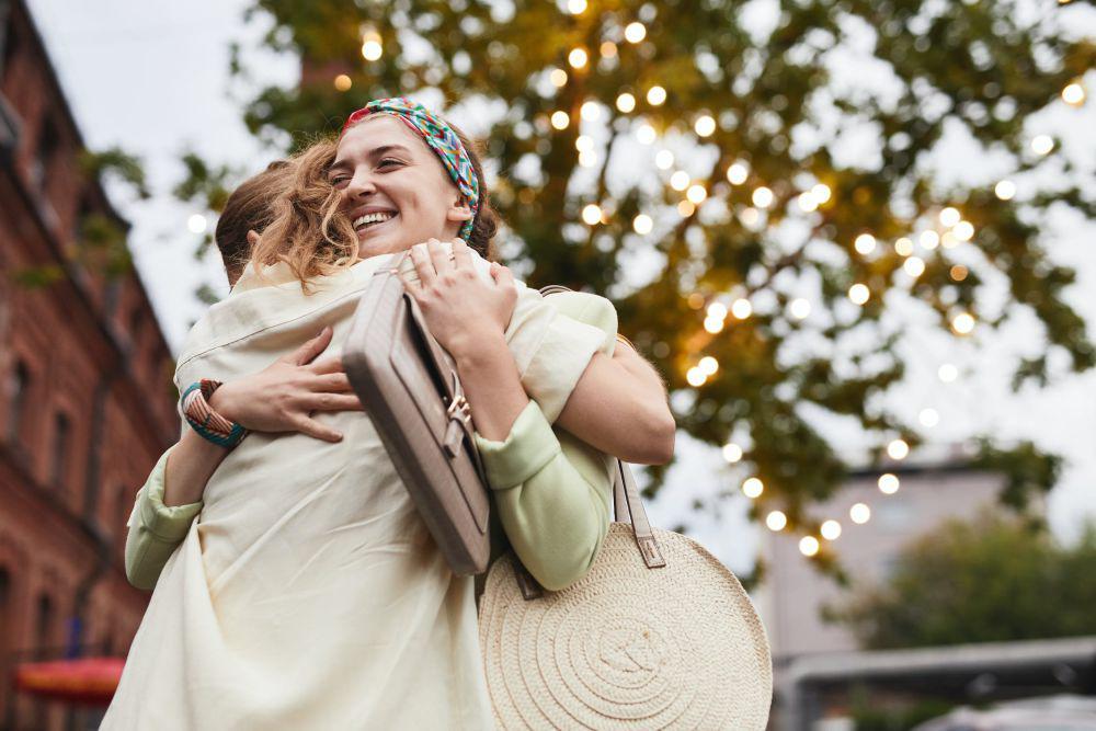 7 Cara Menumbuhkan Courteous Manner, Hargai Privasi