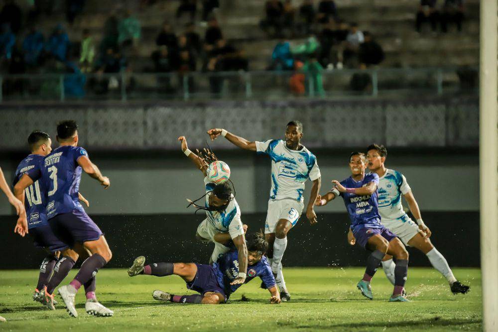 Pertandingan PSIS Semarang melawan Persita Tangerang di BRI Liga 1 2023/2024 di Stadion Indomilk Arena Tangerang, Sabtu (8/7/2023). (dok. PSIS)