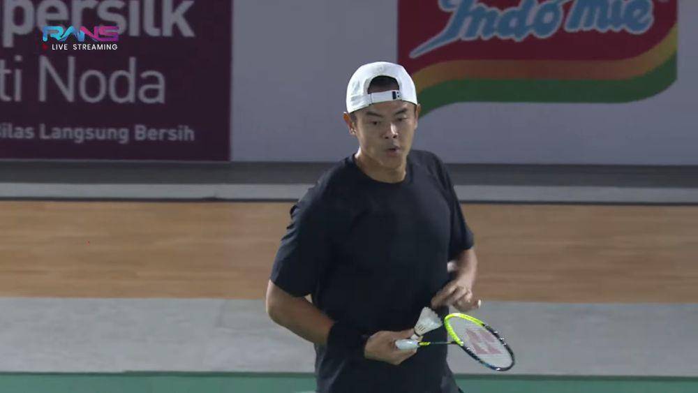 Raffi vs Dion Wiyoko badminton (youtube.com/ransentertainment)