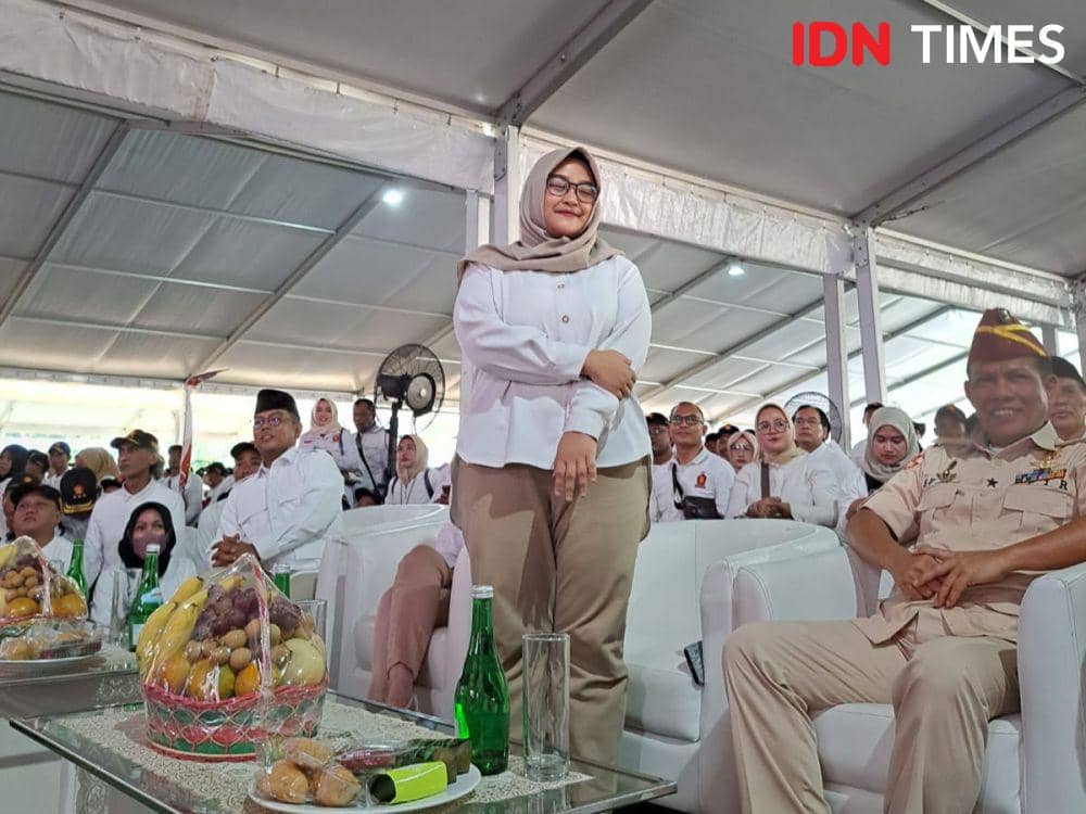 Prabowo Subianto Kenalkan Putri Desmond Mahes di Depan Kader