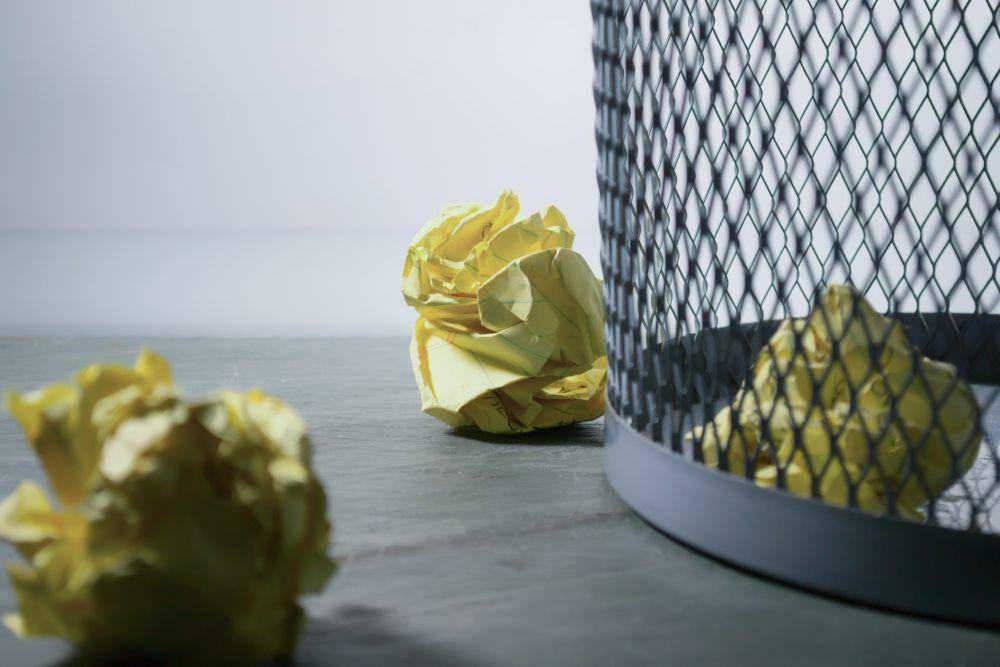 ilustrasi tempat sampah (unsplash.com/@steve_j)