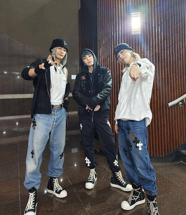 foto grup SHINee: Minho (kiri), Key (tengah), Taemin (kanan) (instagram.com/shinee)