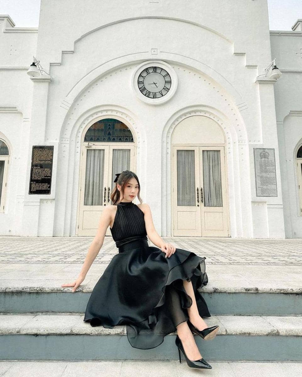 Style pesta ala Nesya Rhenata. (instagram.com/nesyarhenata)