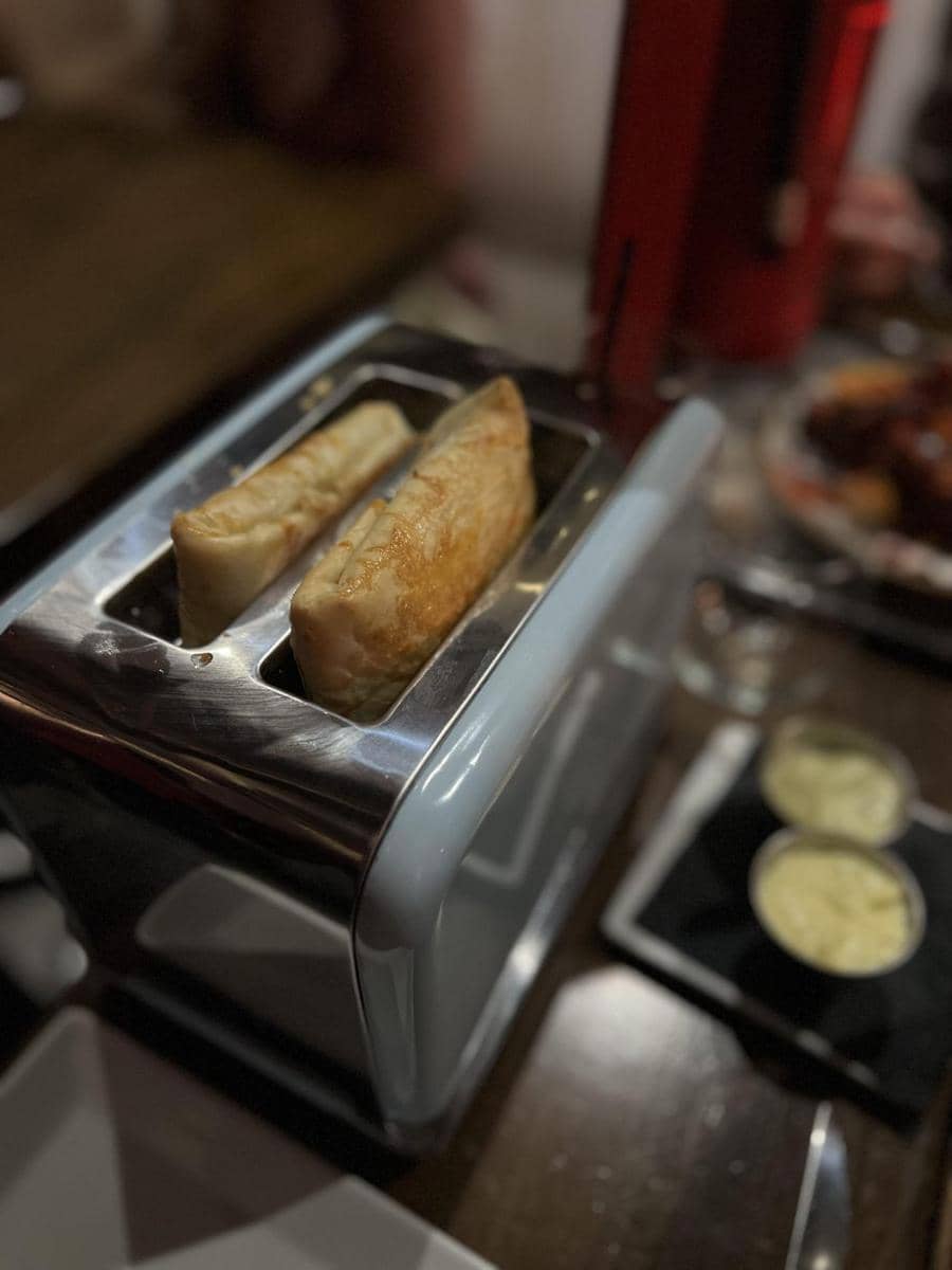 potret penyajian hidangan lobster aneh (reddit.com/r/WeWantPlates)