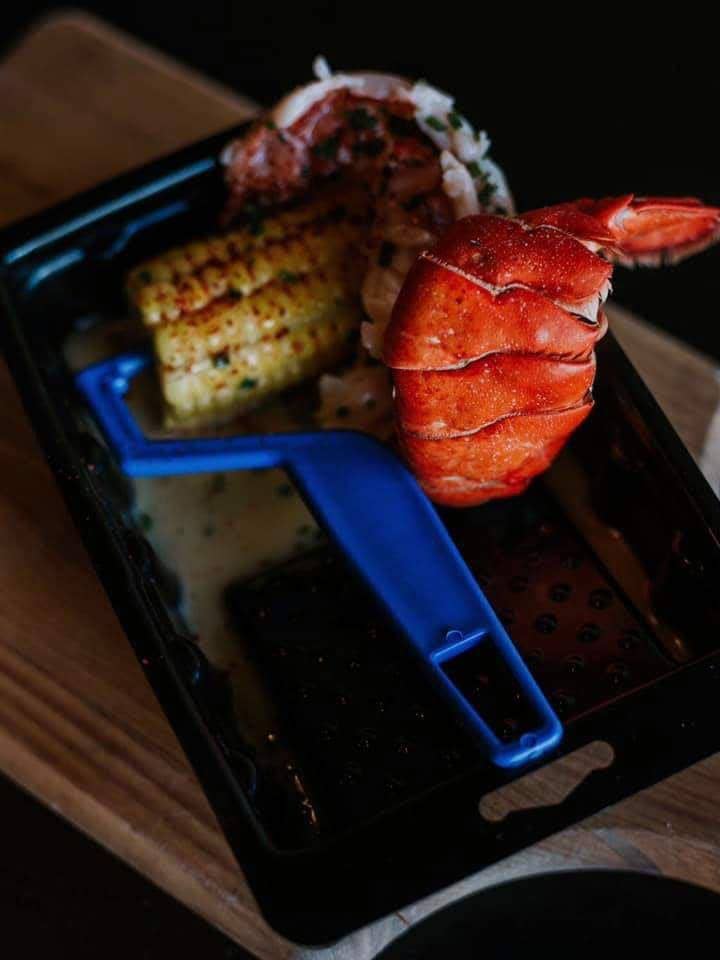 potret penyajian hidangan lobster aneh (reddit.com/user/Why-Not-Tacos)