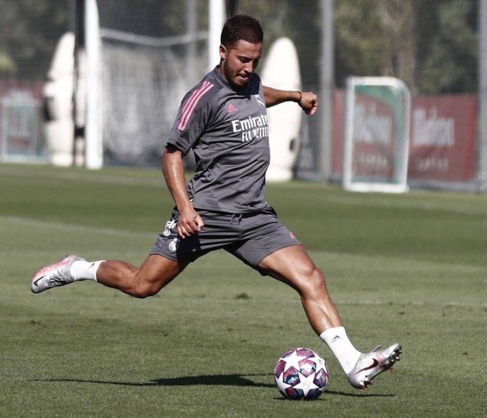 Eden Hazard (twitter.com/hazardeden10)