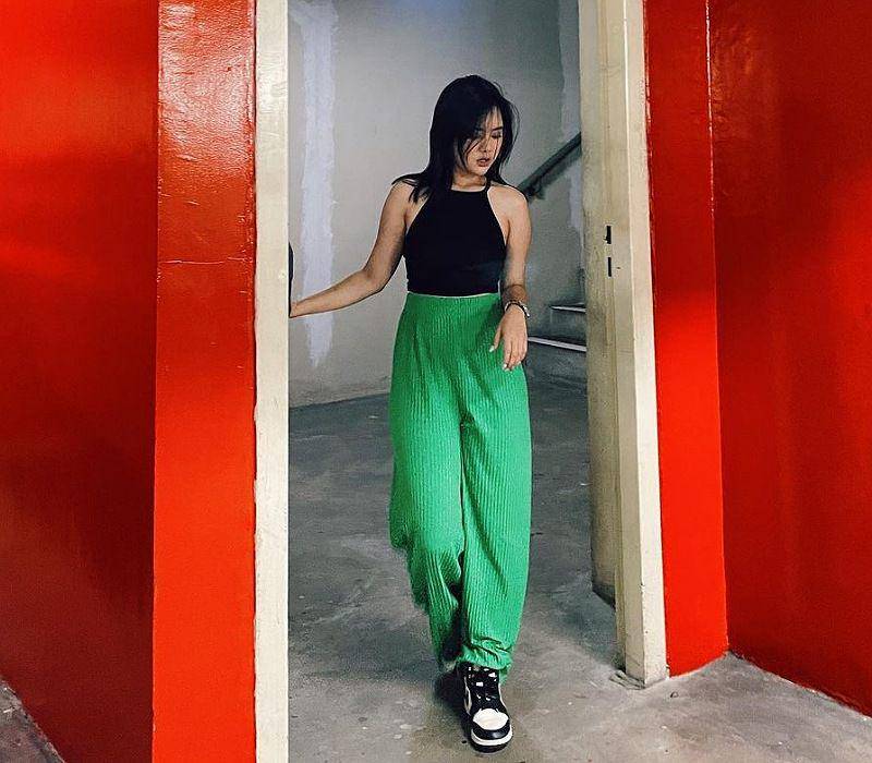 Outfit casual ala Ziva Magnolya (instagram.com/zivamagnolya)