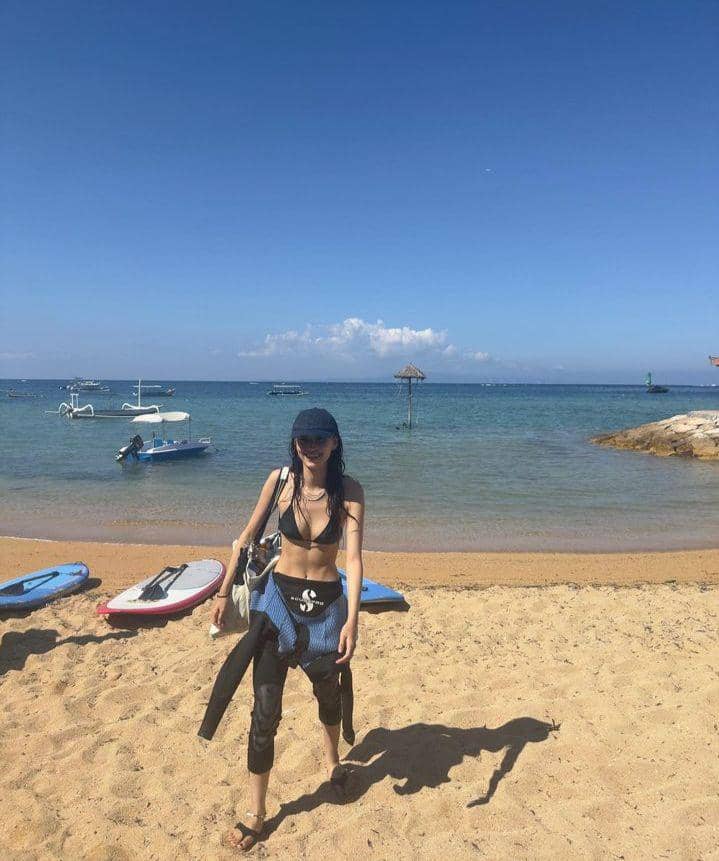 Kim Do Yeon di Bali (instagram.com/lafilledhiver_)