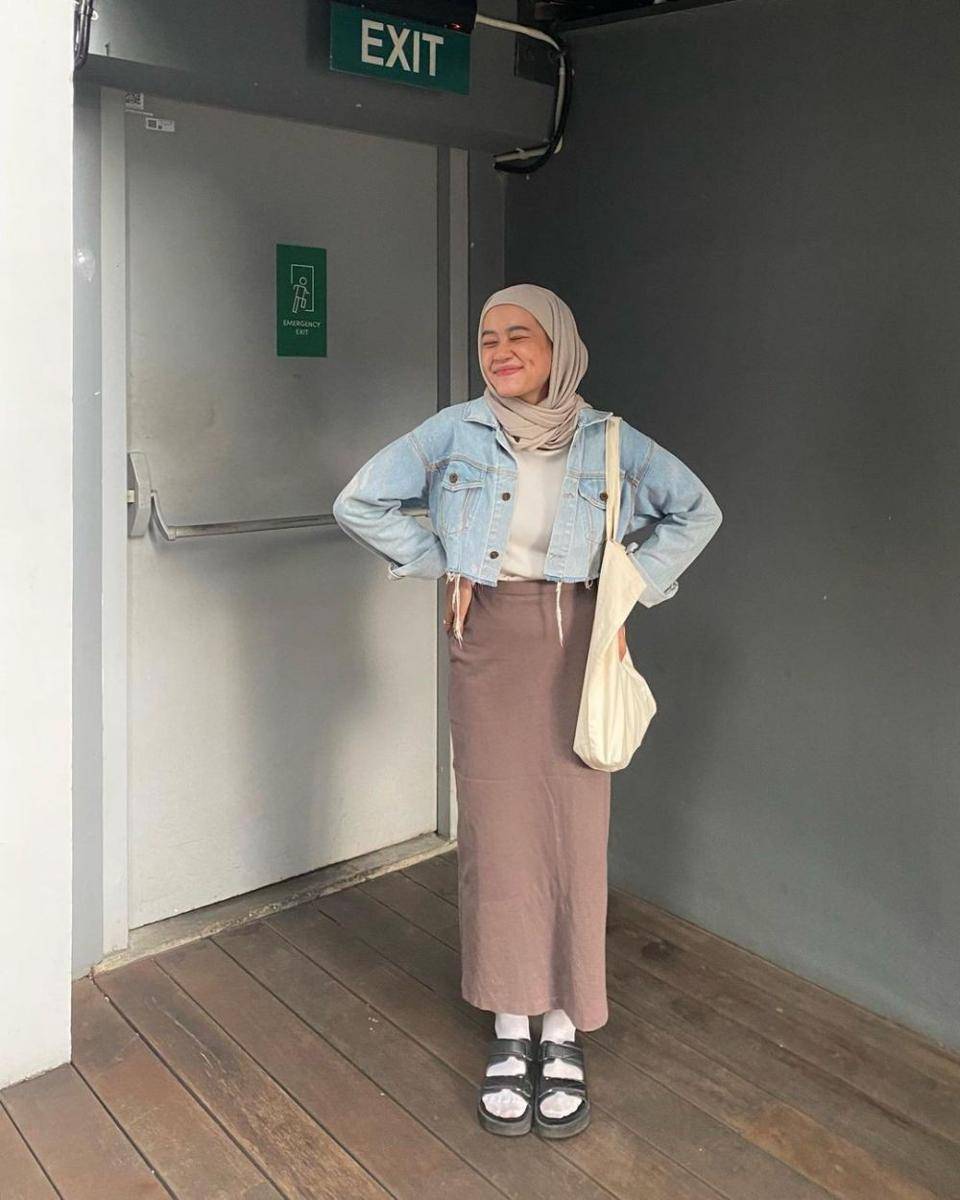 Inspirasi outfit untuk konser Taeyeon 2023 (instagram.com/shella.mh)