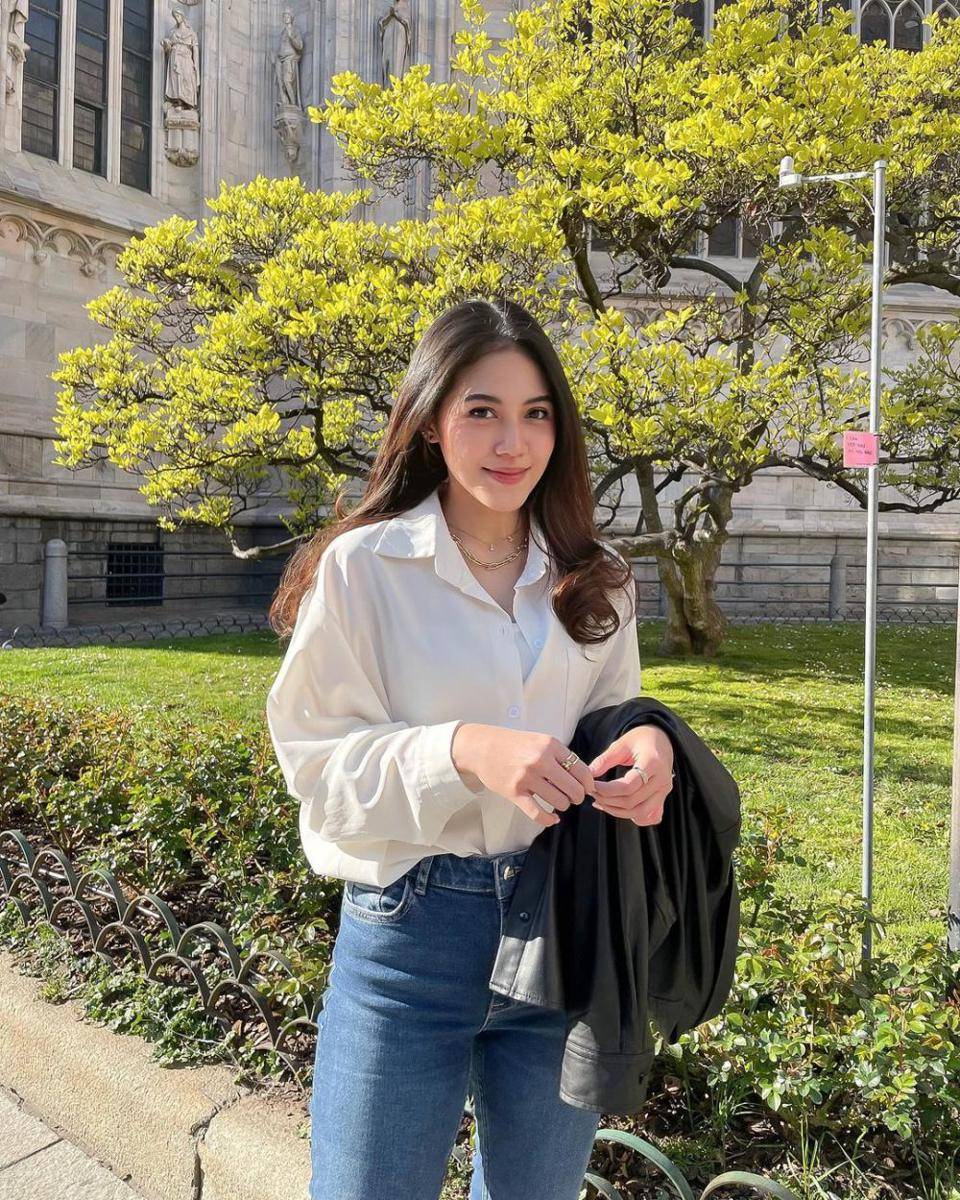 Ide OOTD Kencan ala Shasa Zhania (Instagram.com/shazhaniaa)