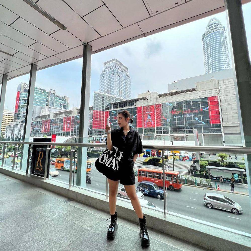 Inspirasi OOTD untuk konser We The Fest (WTF) 2023 (instagram.com/zivamagnolya)