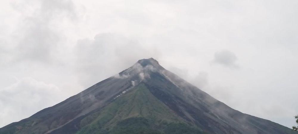 Badan Geologi Imbau Warga Tak Mendekat ke Gunung Karangetang