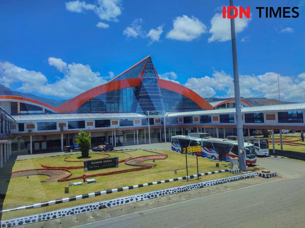 Bandara Sentani, Kabupaten Jayapura, Papua. (IDN Times/Herka Yanis)