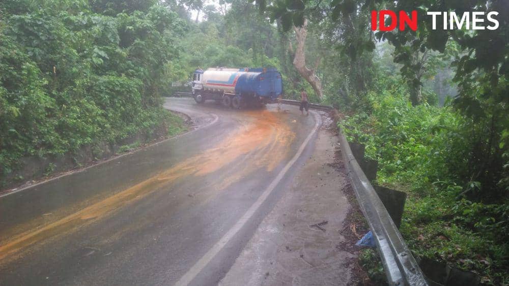 CPO tumpah di kawasan Gunung Kulu, Kabupaten Aceh Besar, Aceh. (Dokumentasi Polres Aceh Besar untuk IDN Times)