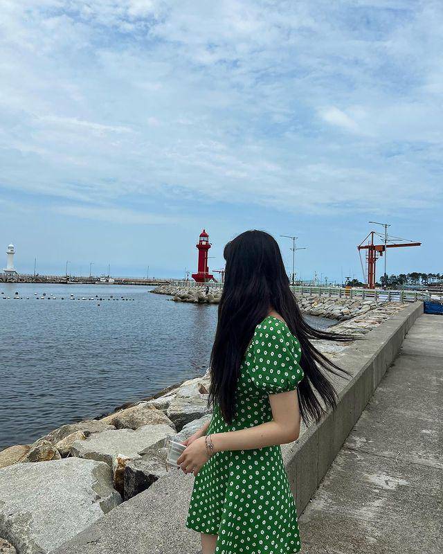 Park Gyu Young (instagram.com/lavieenbluu)