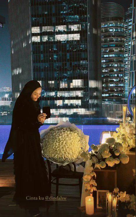 anniversary Dinda Hauw dan Rey Mbayang (Instagram.com/dindahw)