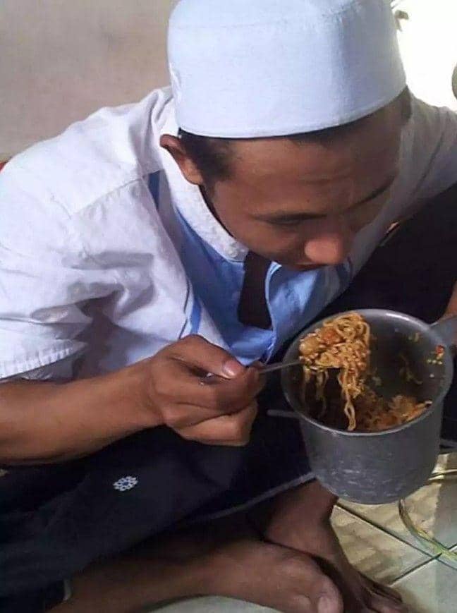 alih fungsi gayung (instagram.com/unconditionaldesign)