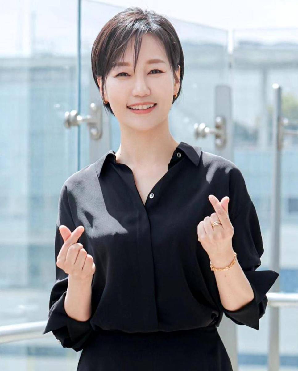 Jin Kyung (instagram.com/jinkyung_actress)