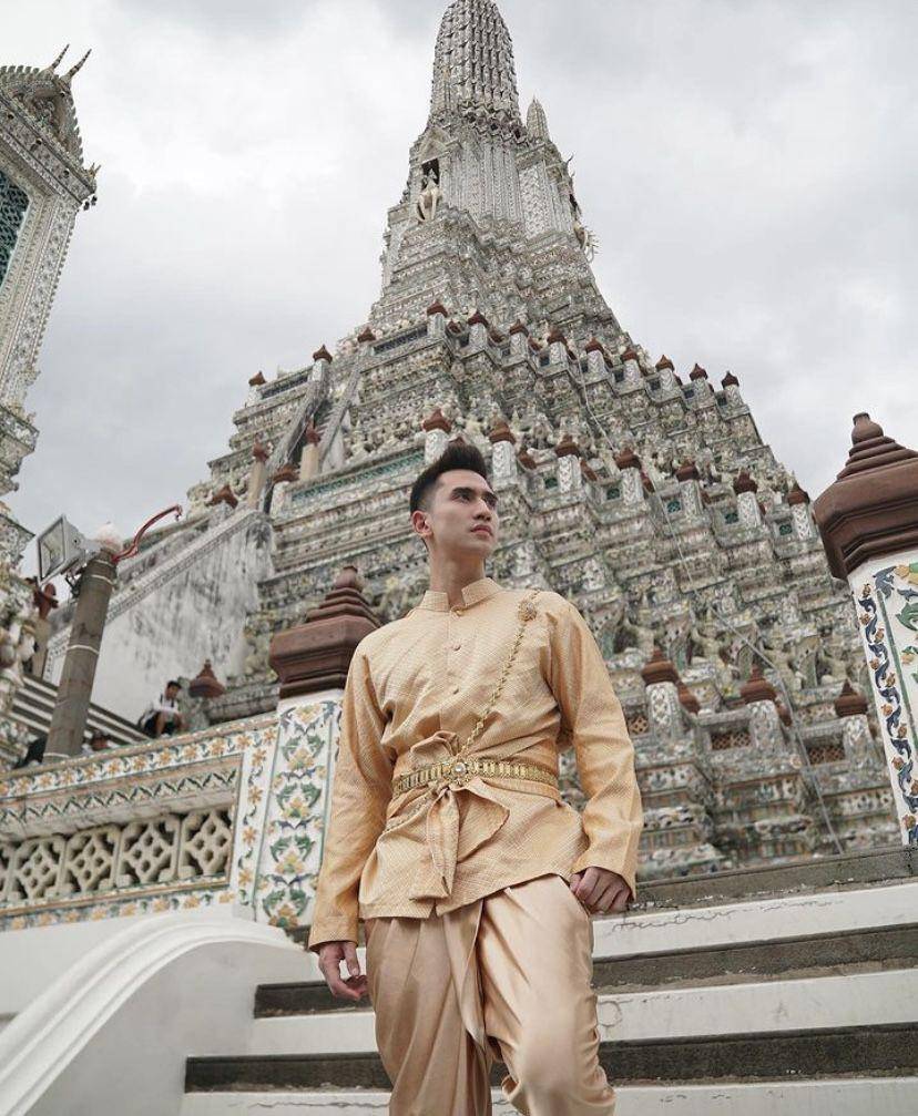 potret Verrel Bramasta pakai baju tradisional Thailand (Instagram.com/bramastavrl)