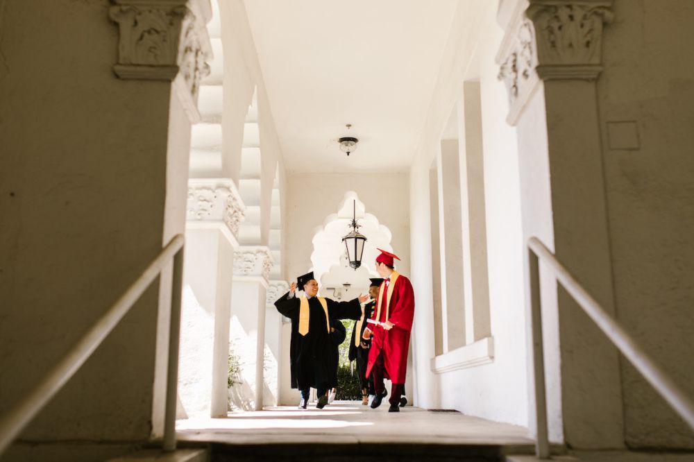 4 Ide Jasa selain MUA untuk Keperluan Wisuda, Sumber Cuan