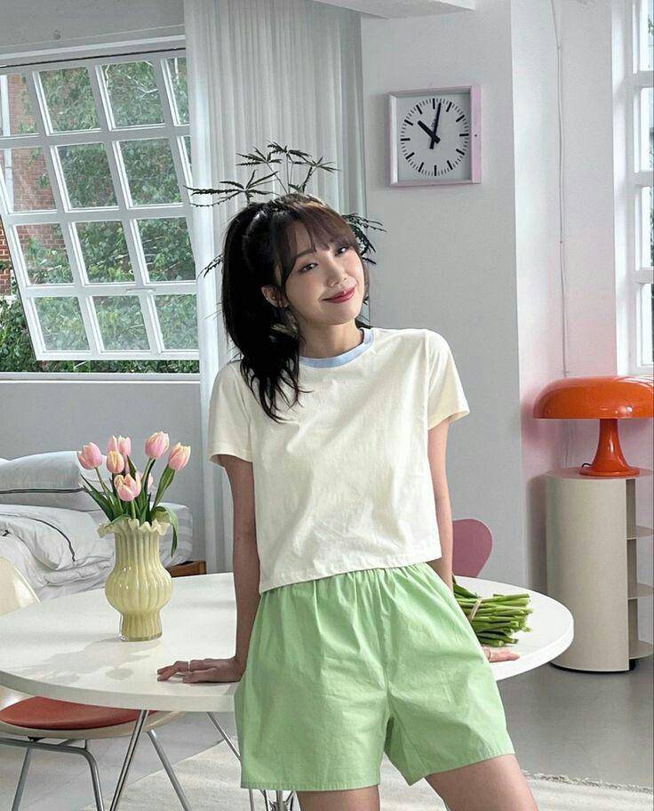 Eunji Apink (instagram.com/artist_eunji/)