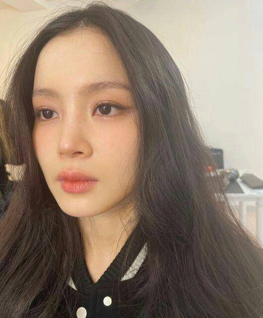 Lee Hi (instagram.com/leehi_hi/)