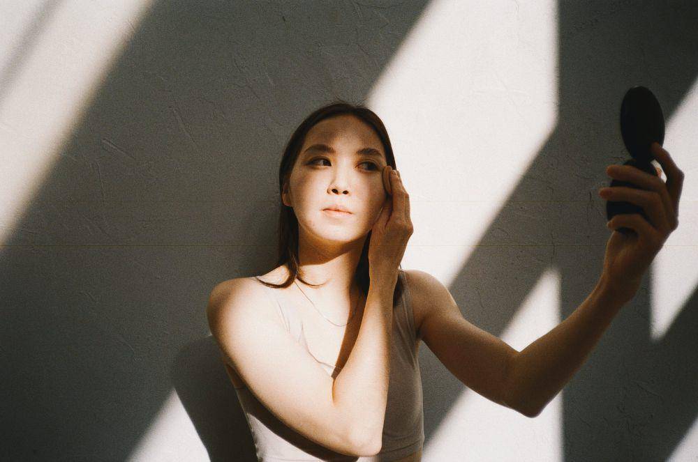 5 Pertimbangan sebelum Membeli Cushion, Perhatikan Jenis Kulit!