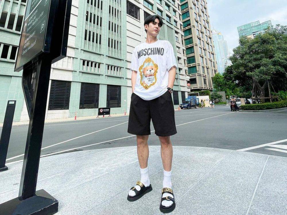 inspirasi daily outfit Sea Tawinan (instagram.com/sea_tawinan)