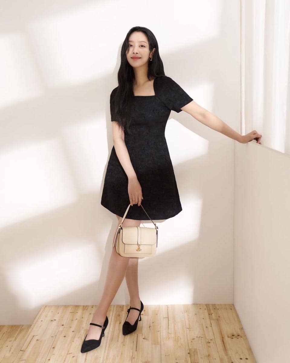 Cha Joo Young (instagram.com/jooyoungthej)