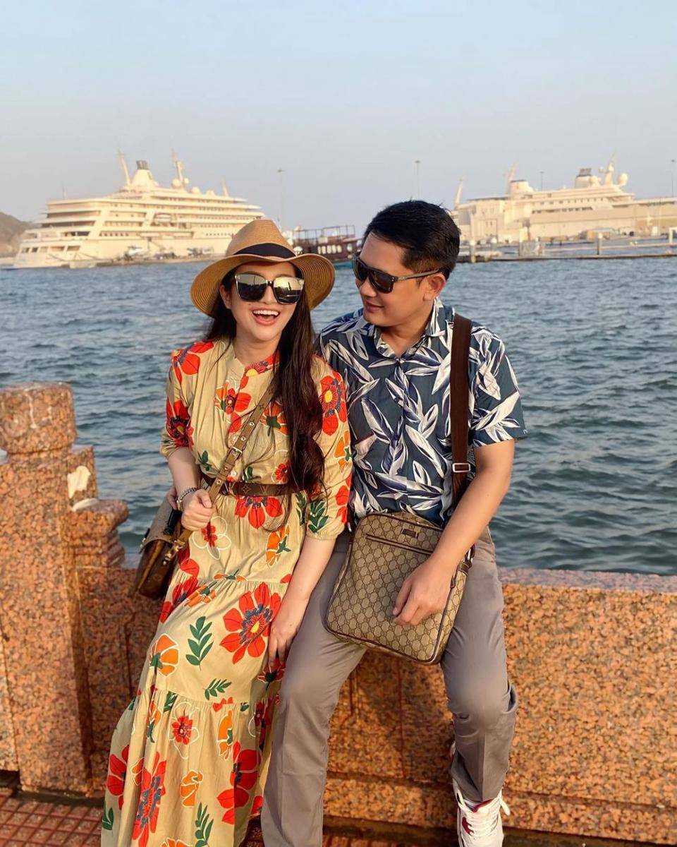 potret Fitri Carlina dan suami (instagram.com/fitricarlina)