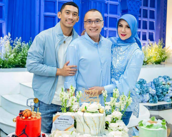 10 Potret Perayaan Ulang Tahun Suami Marini Zumarnis, Denny Wardhana