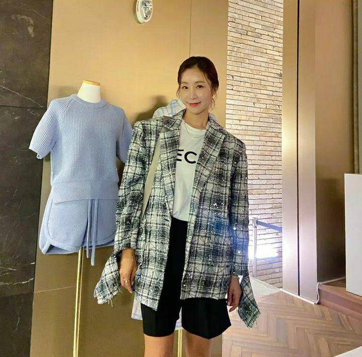 Han Da Gam di balik layar Celebrity (instagram.com/dagam_han)