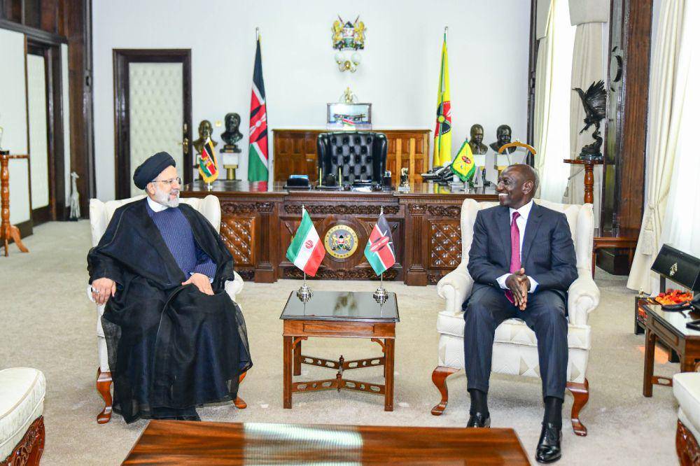 Presiden Iran Ebrahim Raisi dan Presiden Kenya William Ruto (Twitter.com/William Samoei Ruto, PhD)